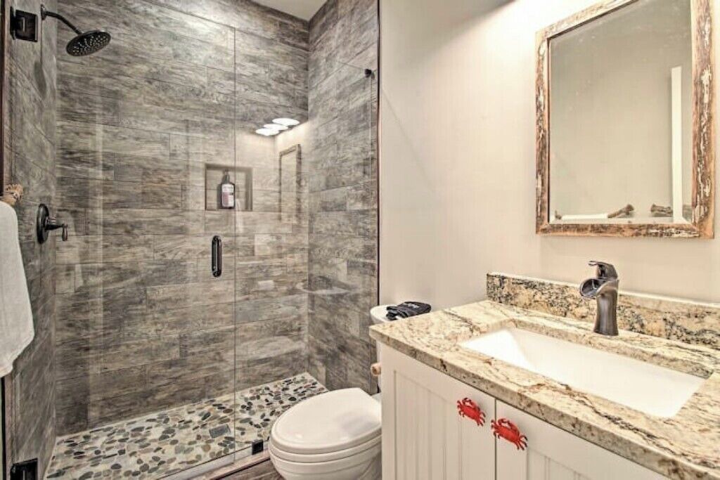 Photo of Bathroom in Midway