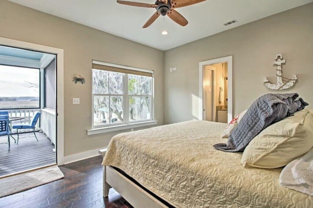 Photo of Bedroom in Midway