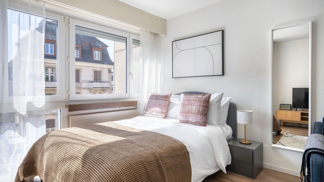 Photo of Bedroom in District 6
