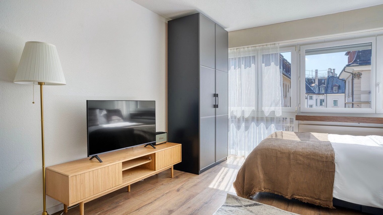 Photo of Bedroom in District 6