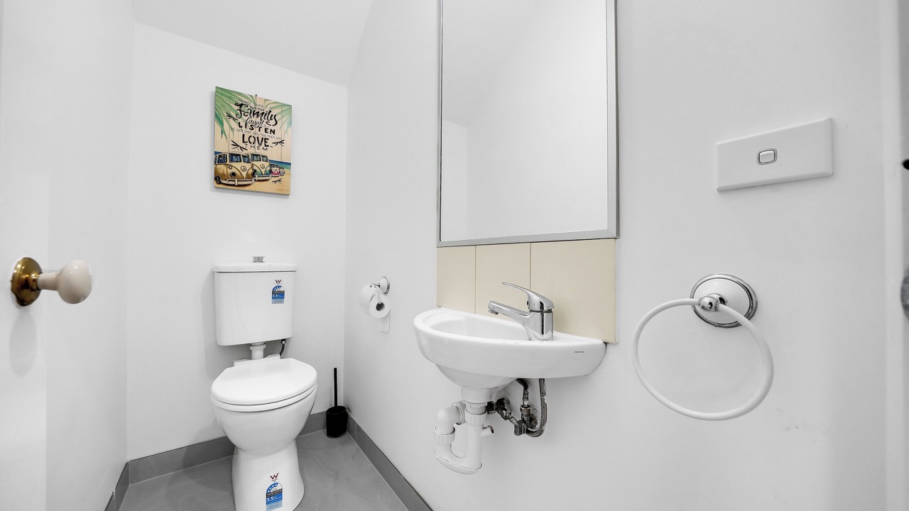 Photo of Bathroom in Sanctuary Lakes