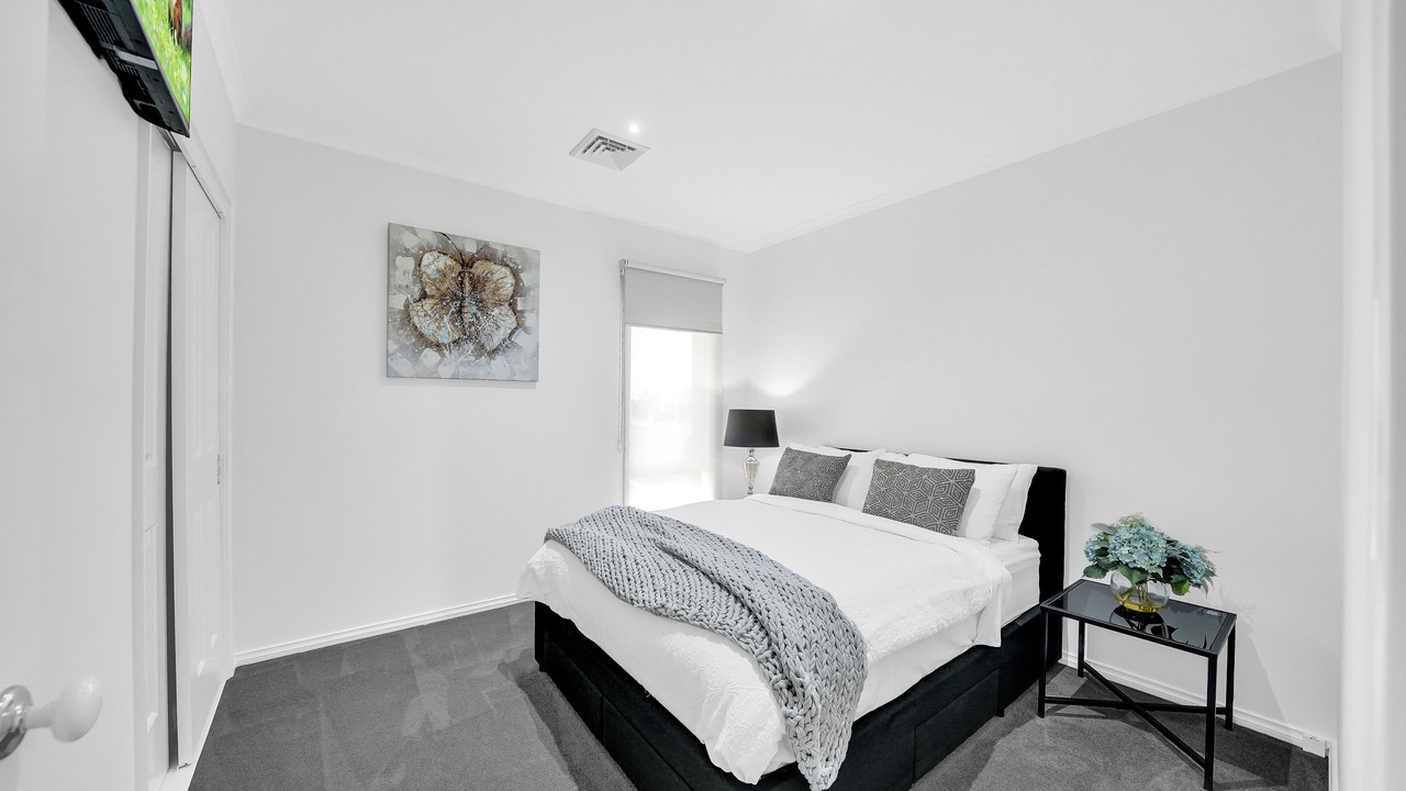 Photo of Bedroom in Sanctuary Lakes