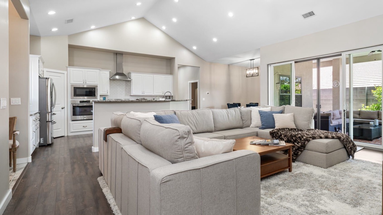 Photo of Livingroom in Taylor Ranch