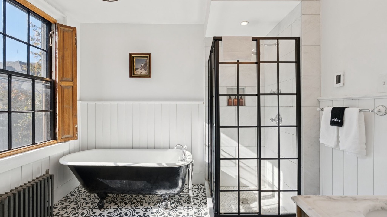 Photo of Bathroom in West End