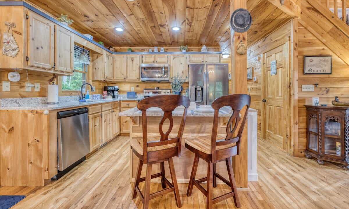 Photo of Others in Aska