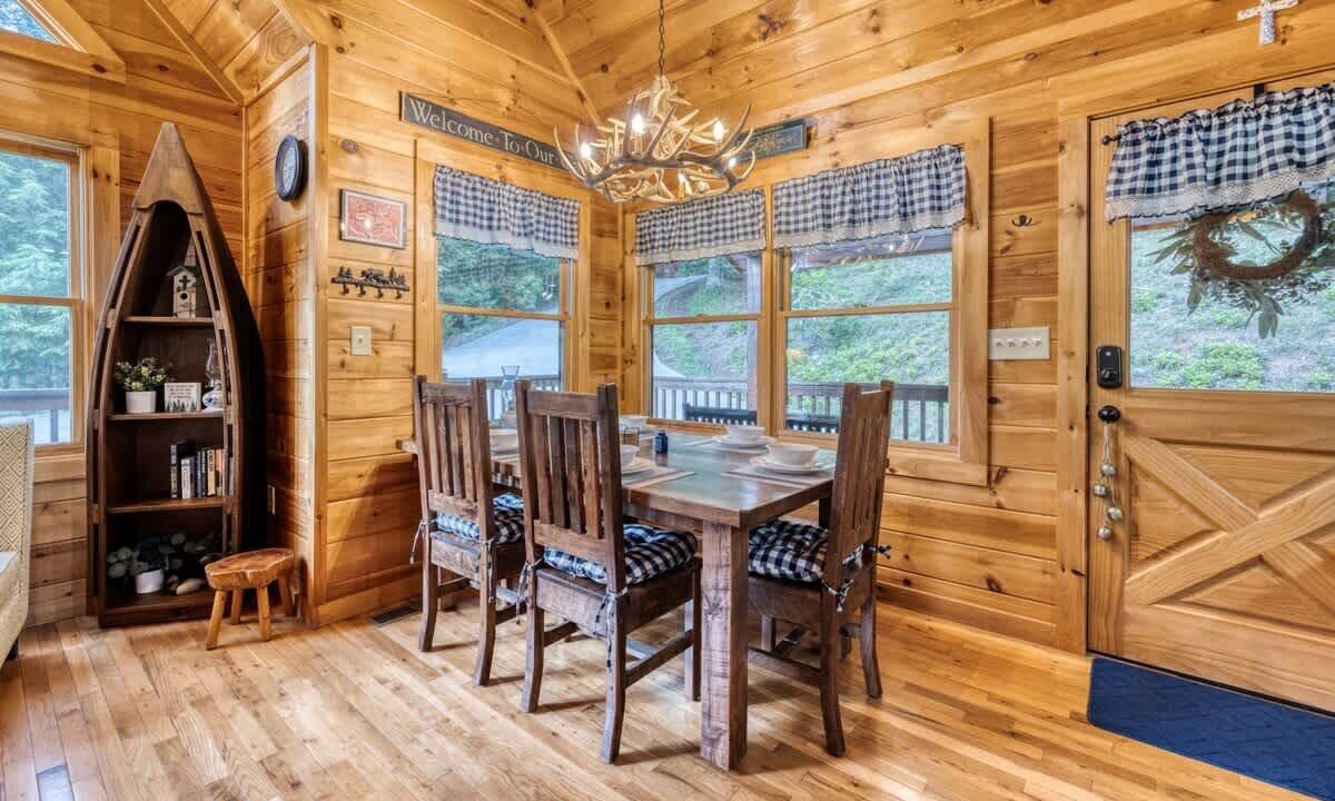 Photo of Others in Aska