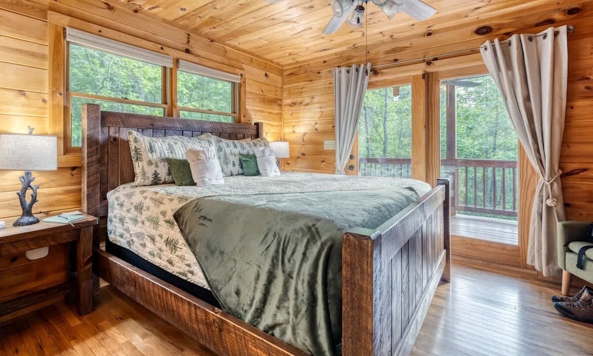 Photo of Others in Aska