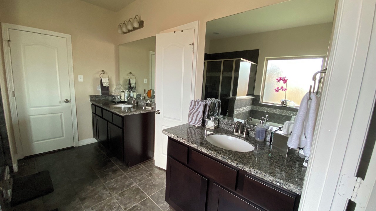Photo of Bathroom in League City