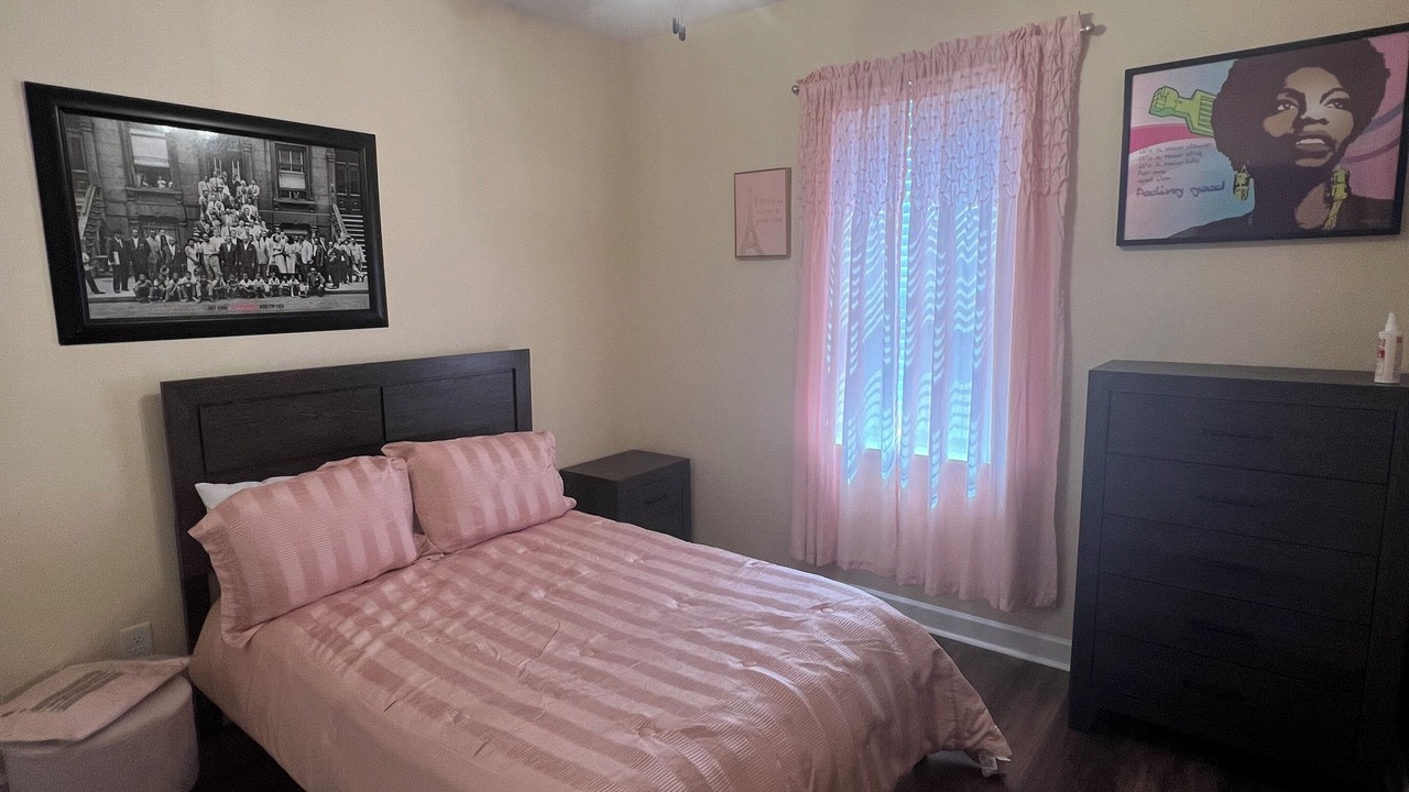 Photo of Bedroom in Franklinton
