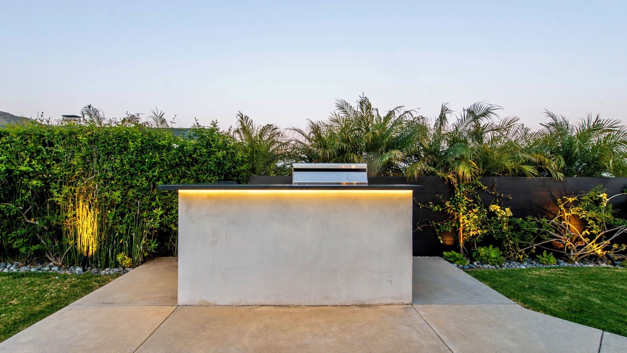Photo of Patio Balcony in Malibu