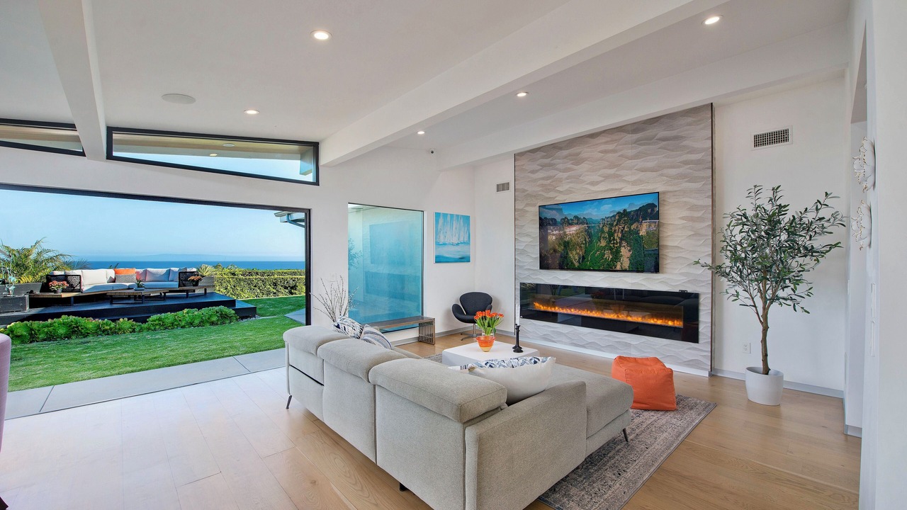 Photo of Livingroom in Malibu