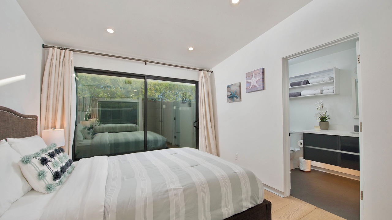 Photo of Bedroom in Malibu