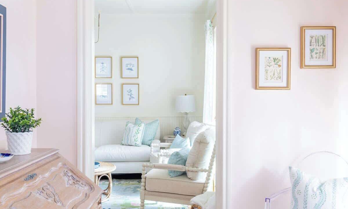 Photo of Livingroom in La Grange