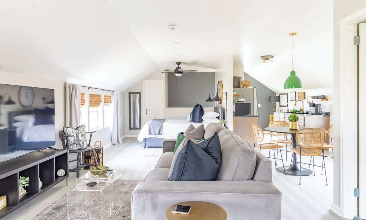 Photo of Bedroom in La Grange