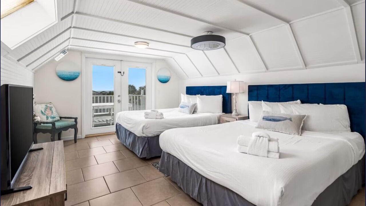 Photo of Bedroom in Crescent Beach