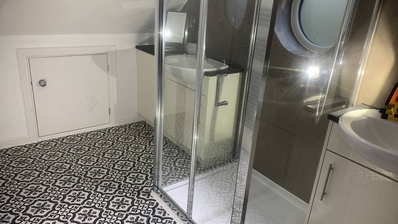 Photo of Bathroom in Black Bourton