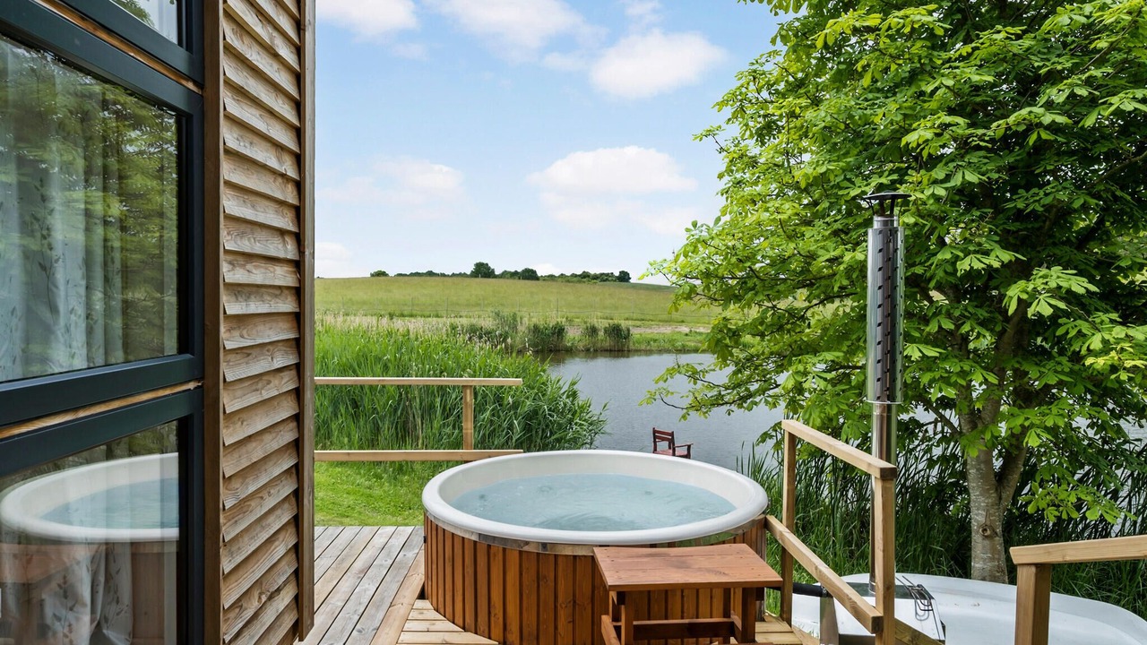 Photo of Others in Ugerlse