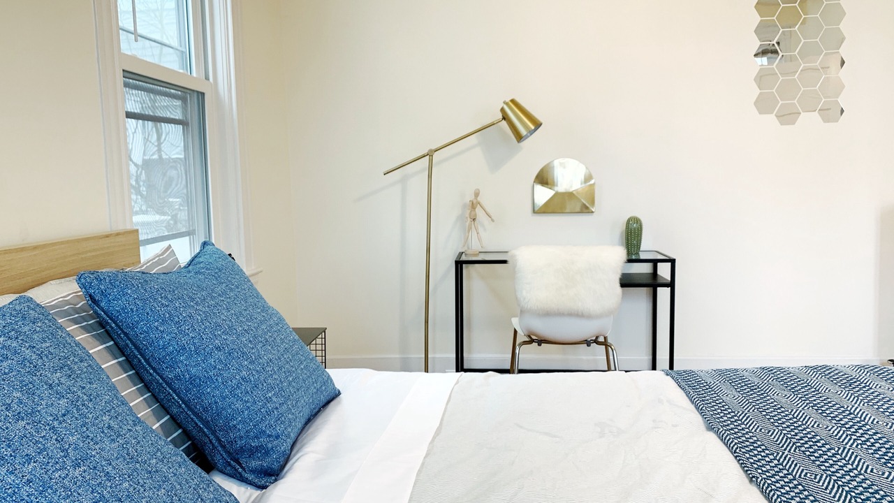 Photo of Bedroom in Mid-Cambridge