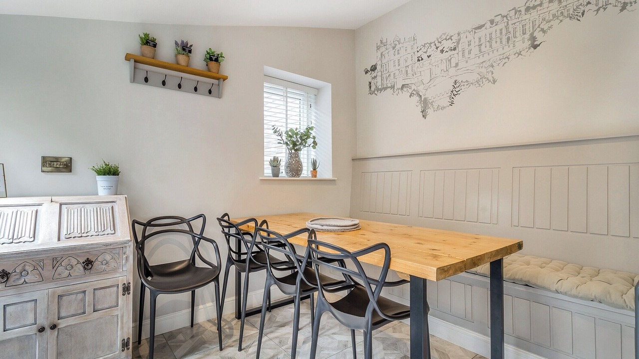 Photo of Others in Ault Hucknall