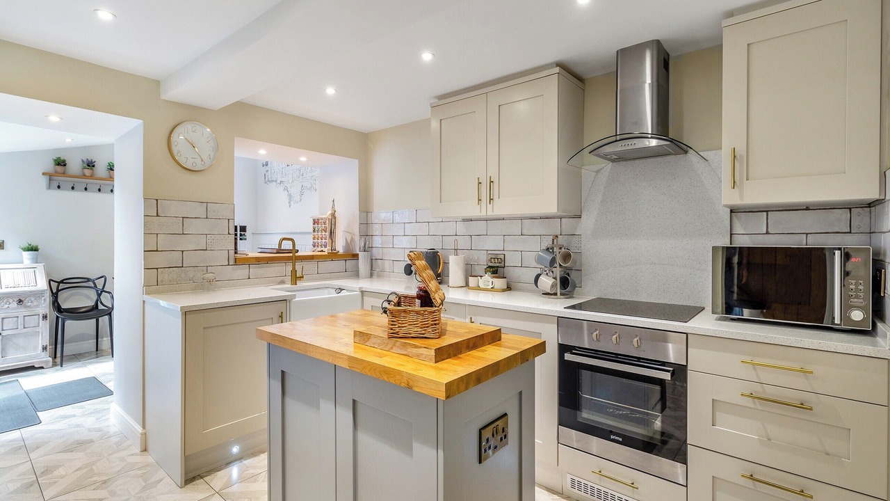 Photo of Others in Ault Hucknall