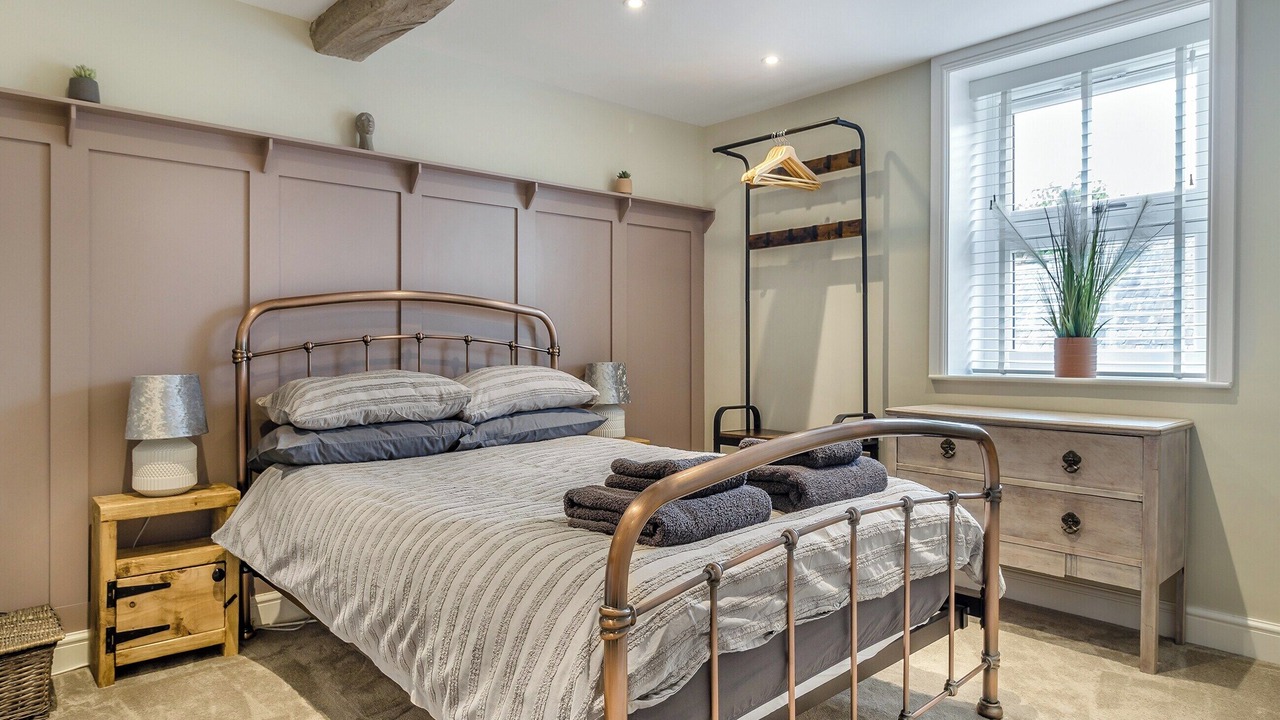 Photo of Others in Ault Hucknall