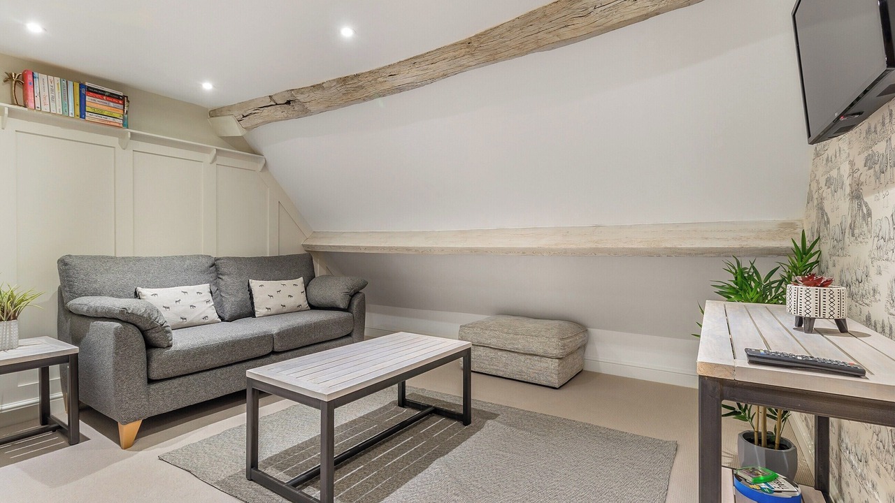 Photo of Others in Ault Hucknall