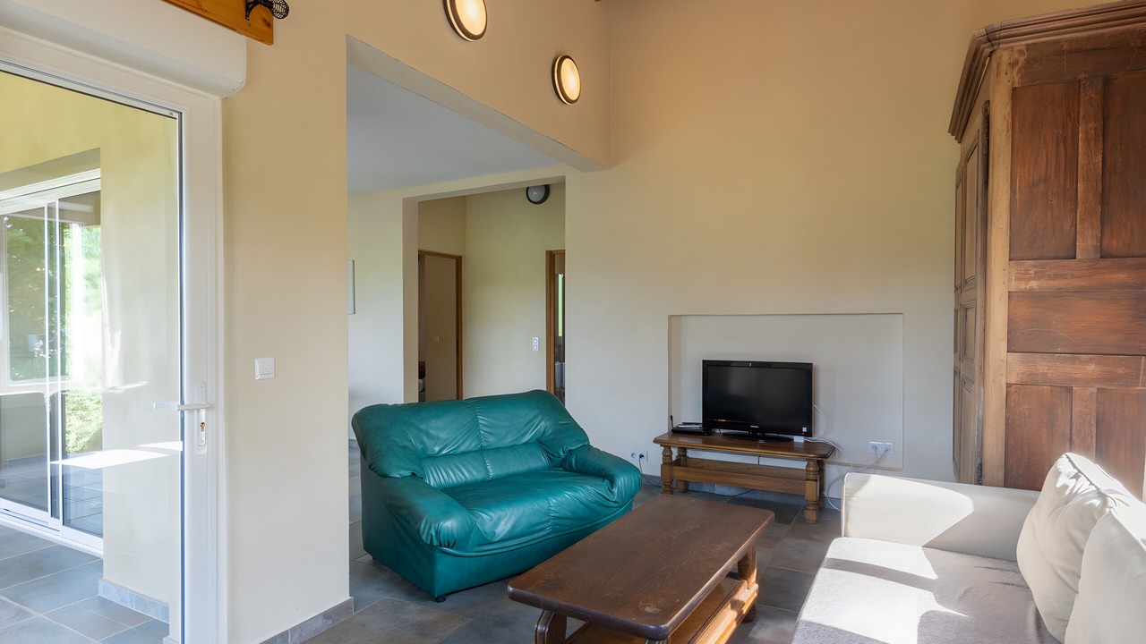 Photo of Livingroom in Chambonas