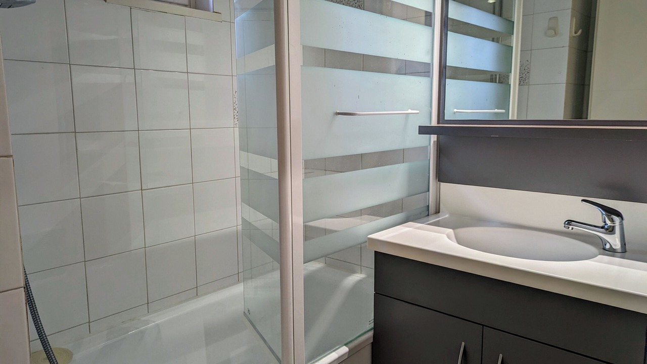 Photo of Bathroom in Les Deserts