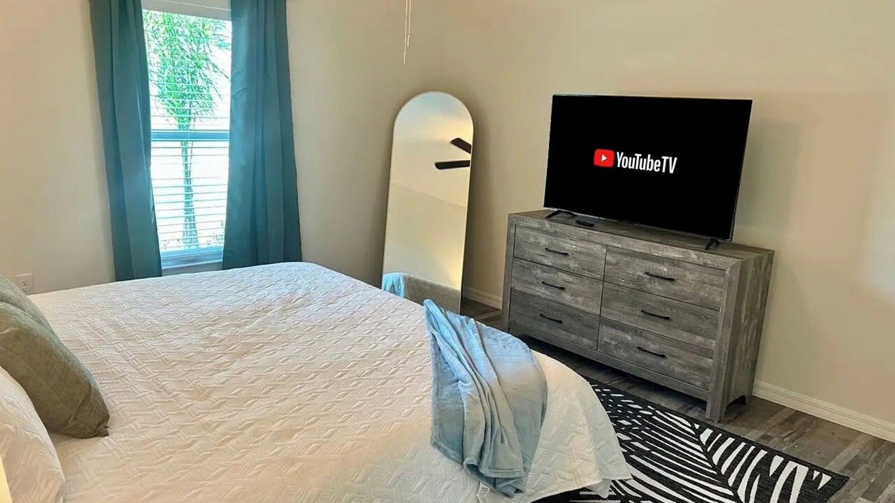 Photo of Bedroom in Diplomat