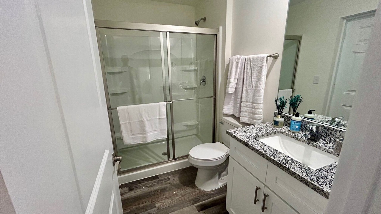 Photo of Bathroom in Diplomat