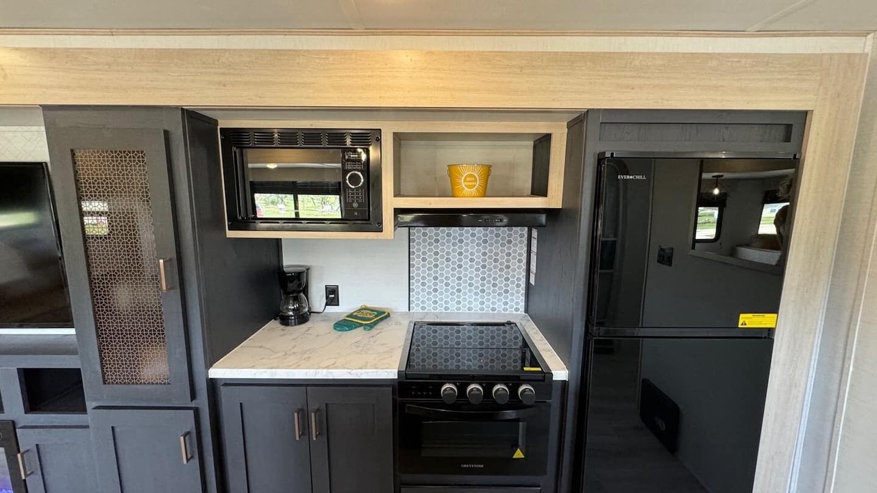 Photo of Kitchen in Silver Creek Village