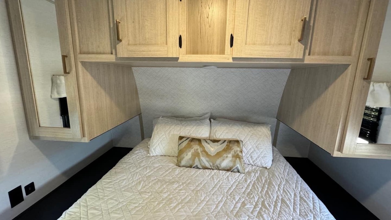 Photo of Bedroom in Silver Creek Village
