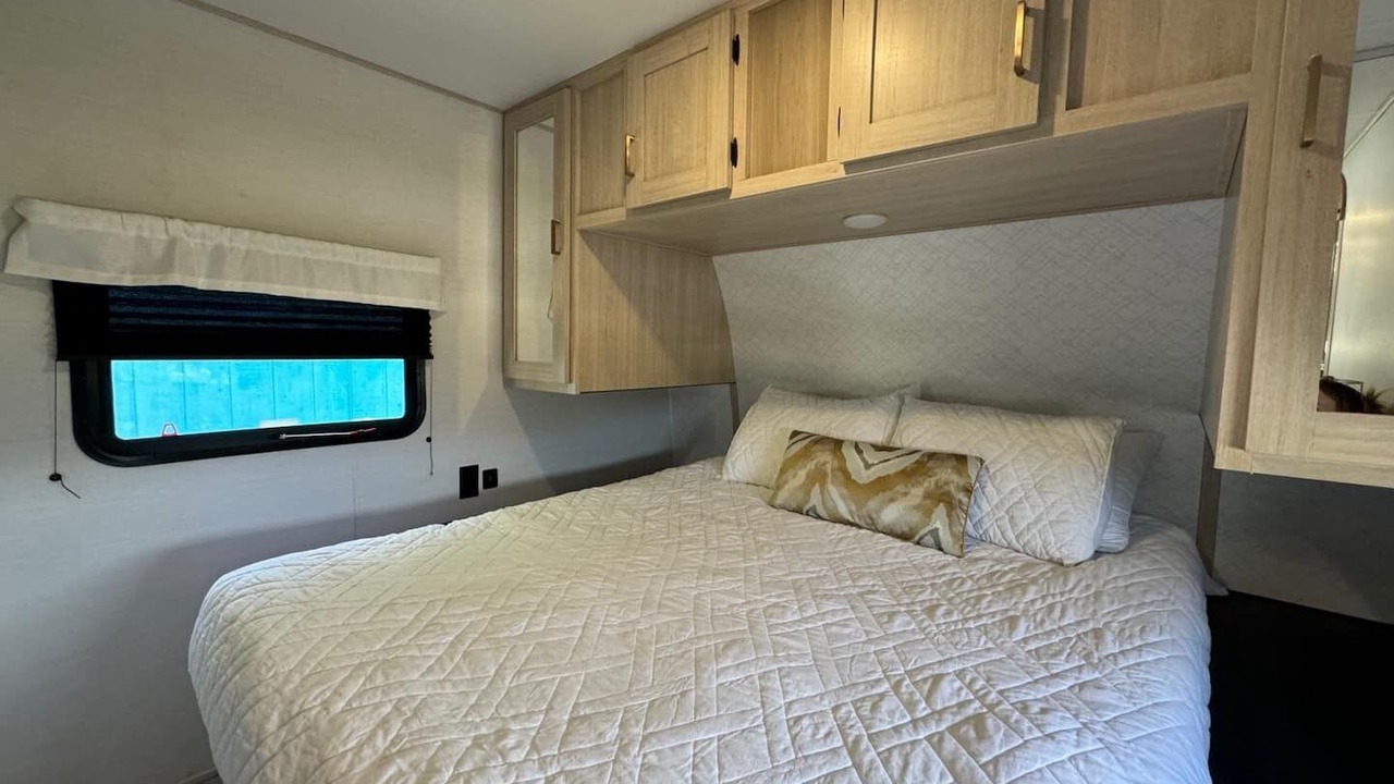 Photo of Bedroom in Silver Creek Village