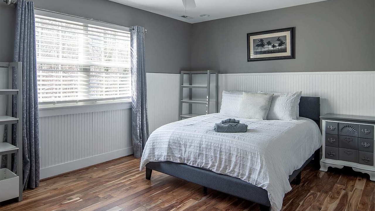 Photo of Bedroom in Mountainbrook