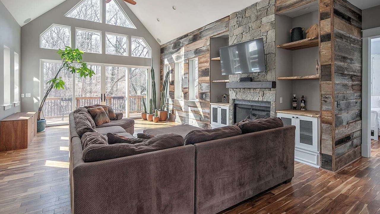 Photo of Livingroom in Mountainbrook
