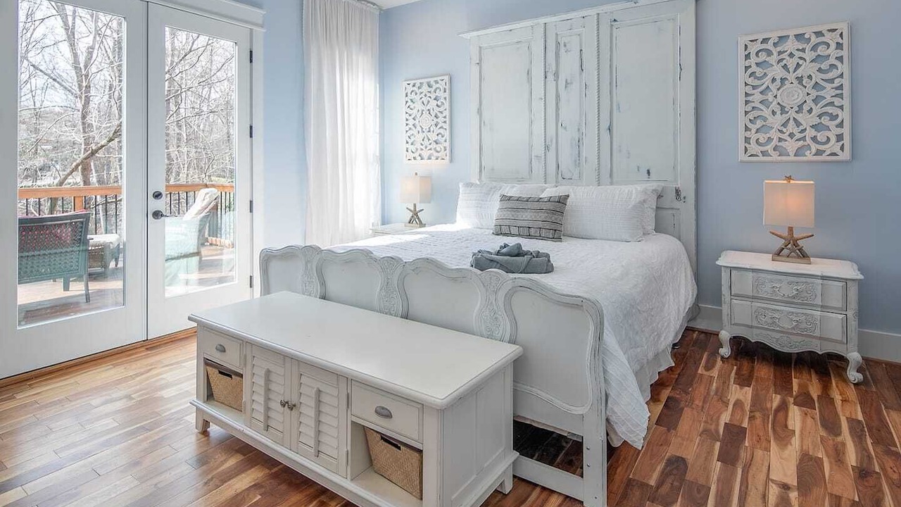 Photo of Bedroom in Mountainbrook