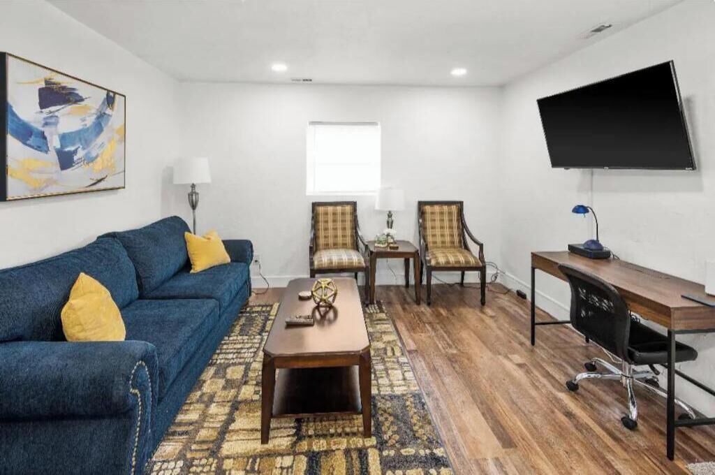 Photo of Livingroom in Sandy