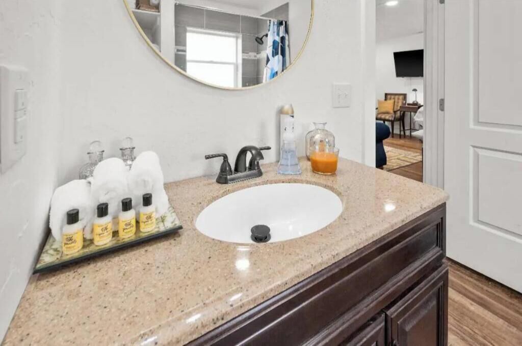 Photo of Bathroom in Sandy