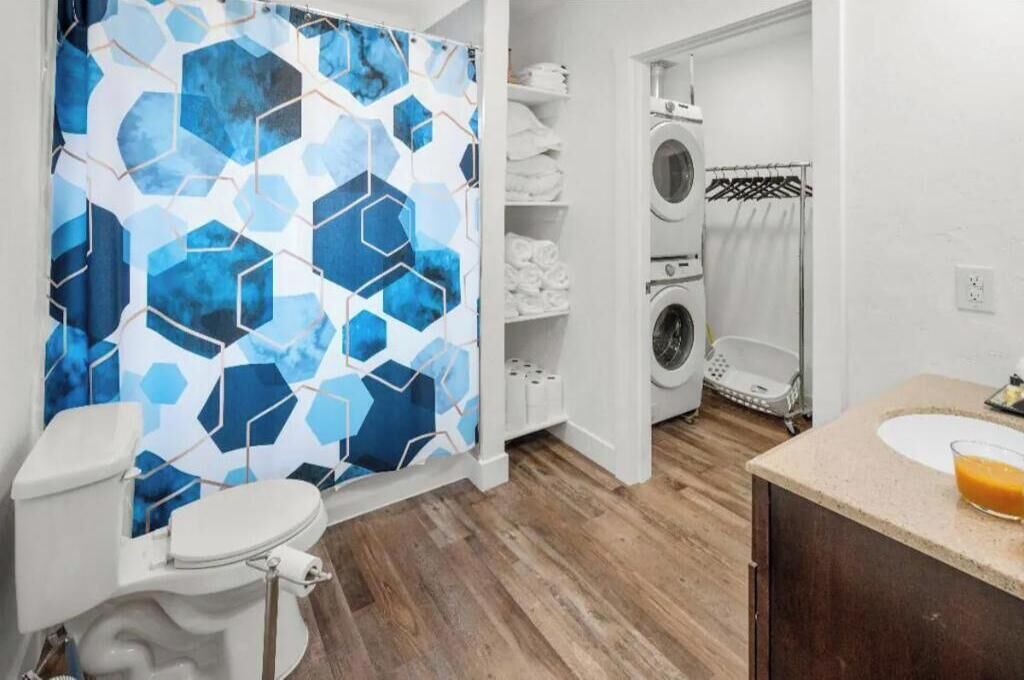 Photo of Bathroom in Sandy