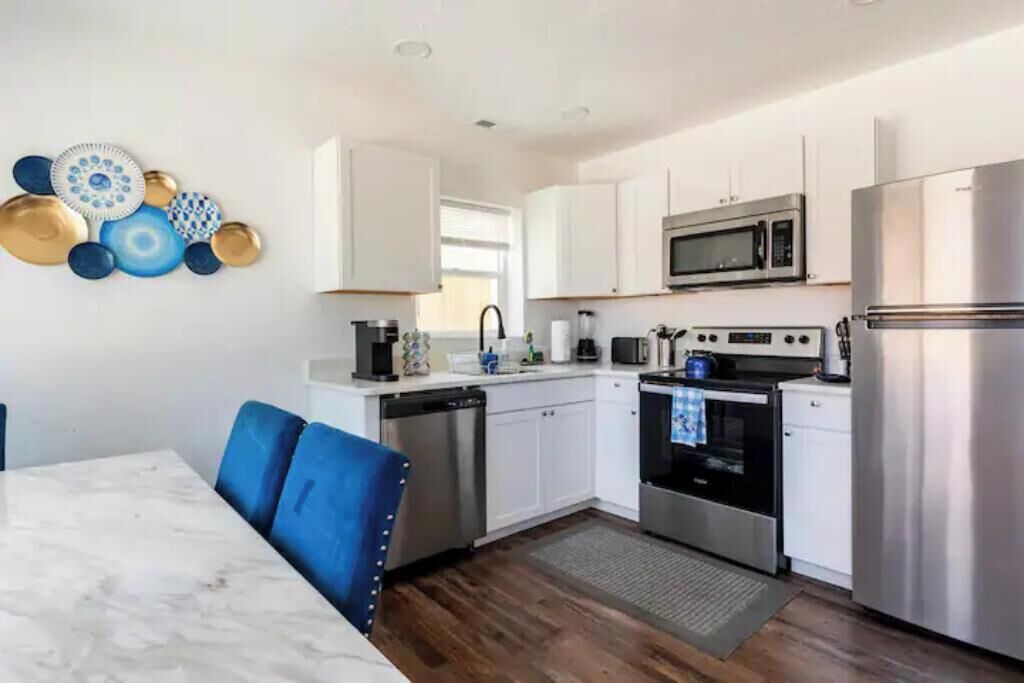 Photo of Kitchen in Sandy