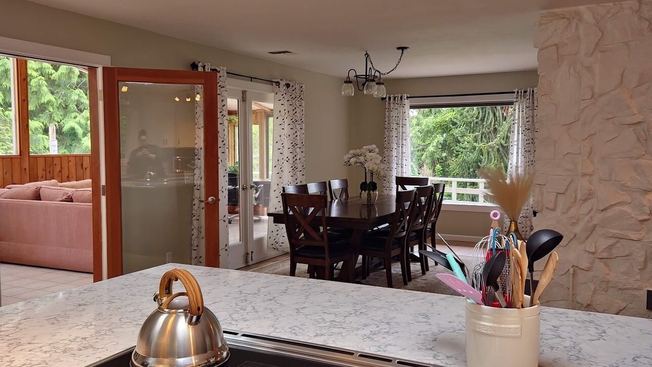 Photo of Bedroom in Oak Harbor