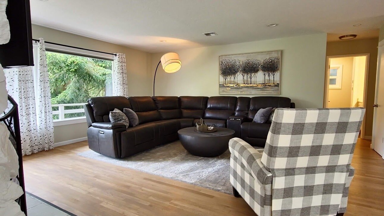 Photo of Livingroom in Oak Harbor