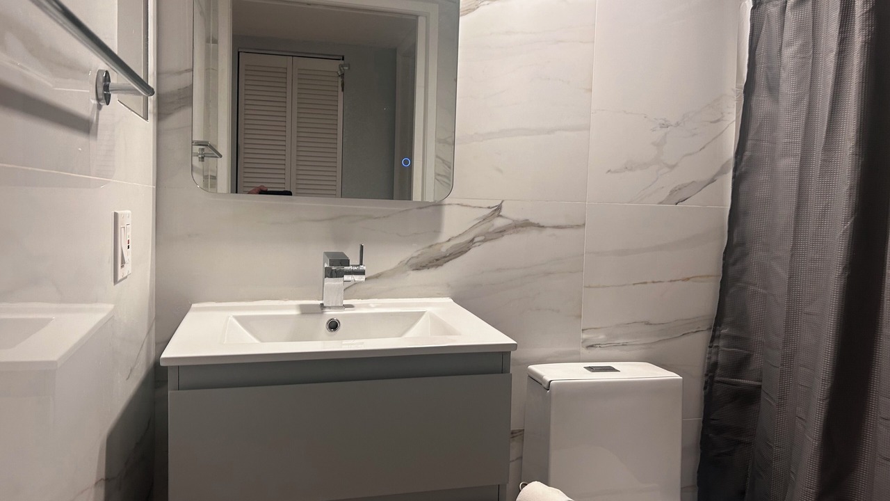 Photo of Bathroom in Miami Lakes
