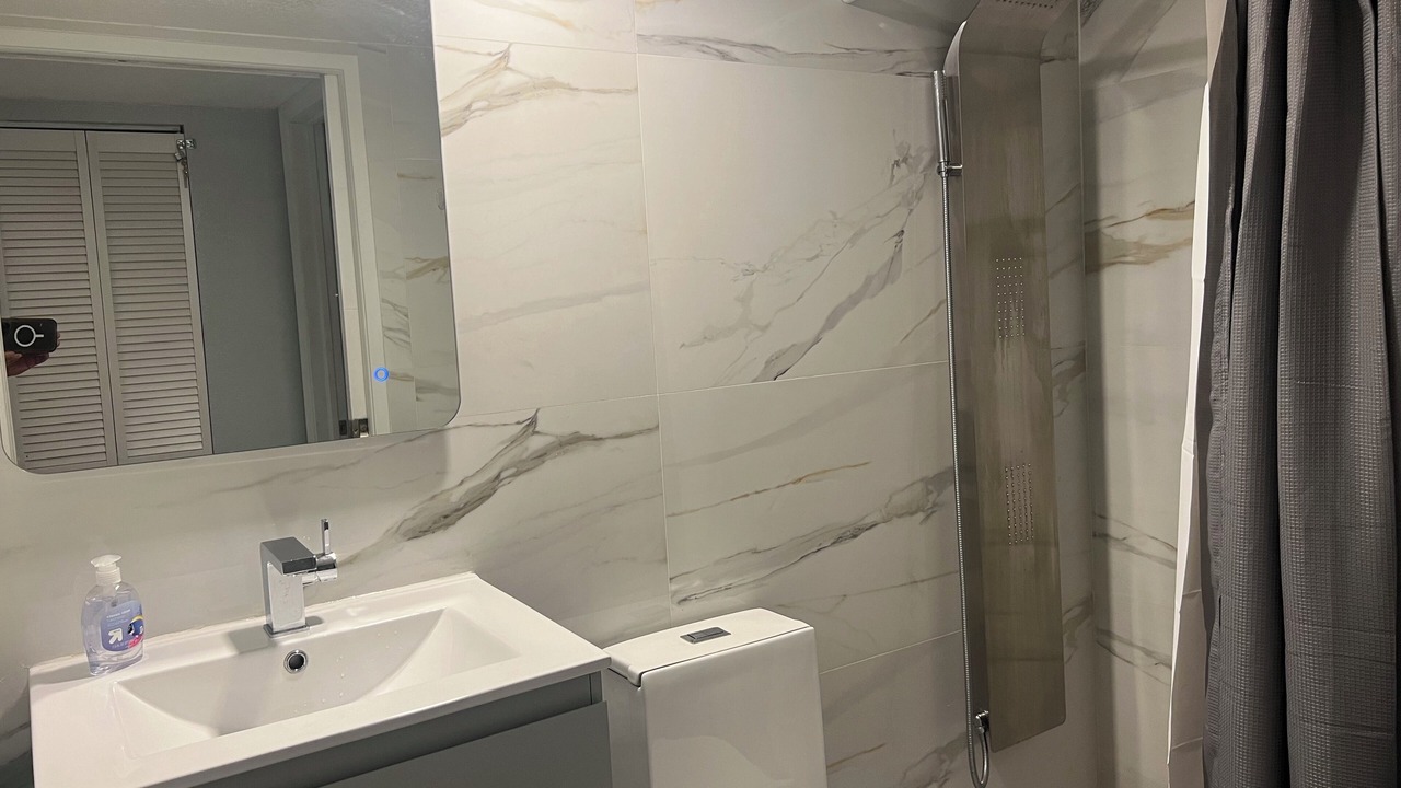 Photo of Bathroom in Miami Lakes