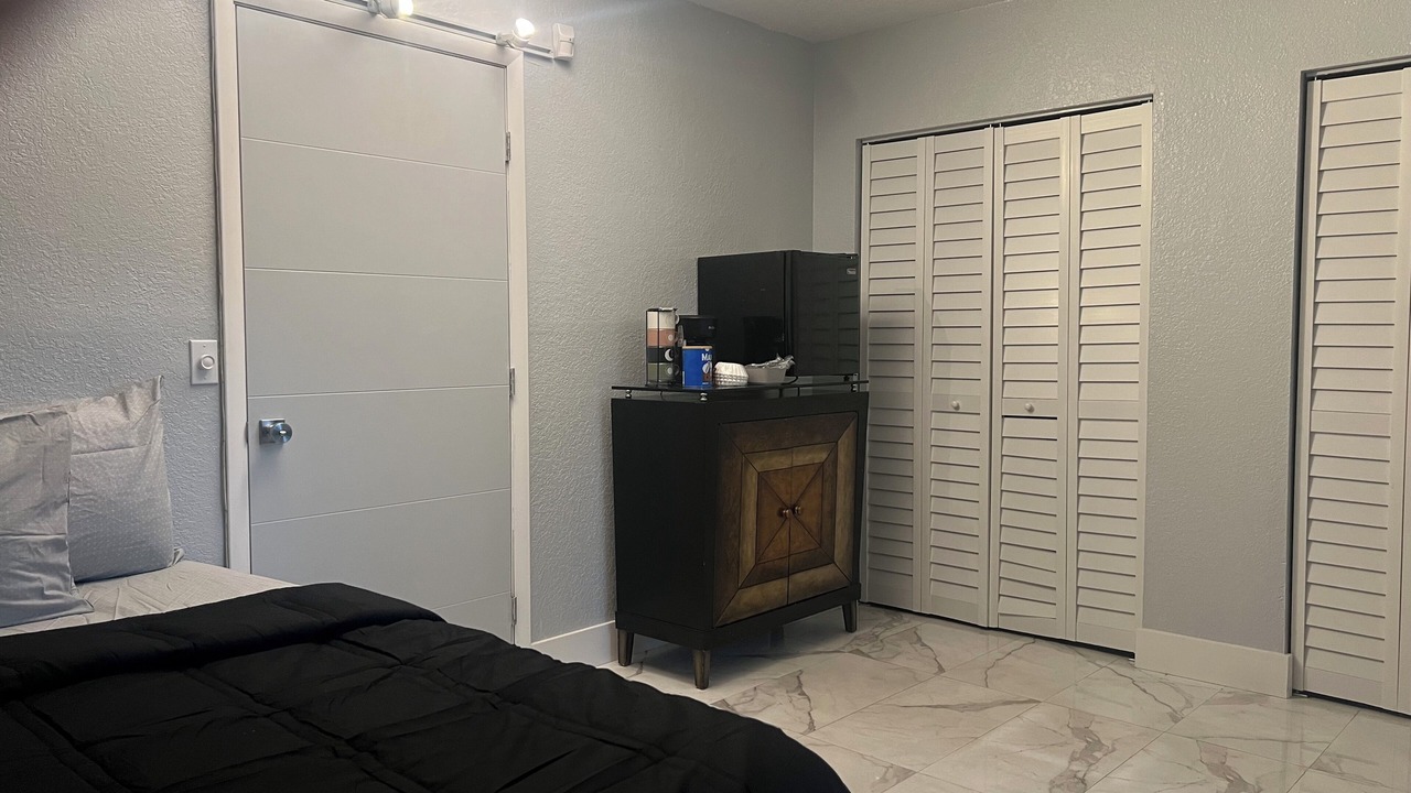 Photo of Bedroom in Miami Lakes