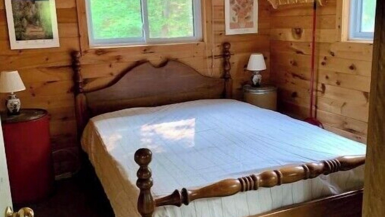 Photo of Bedroom in Golden Valley
