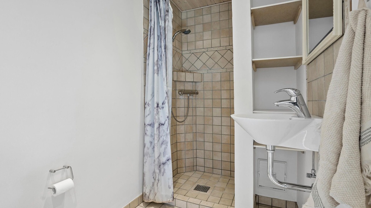 Photo of Bathroom in Roslev