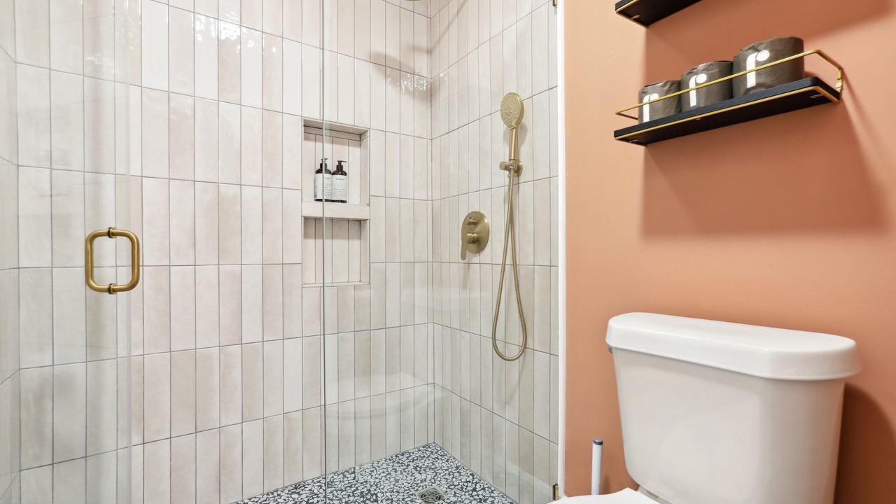 Photo of Bathroom in Elgin
