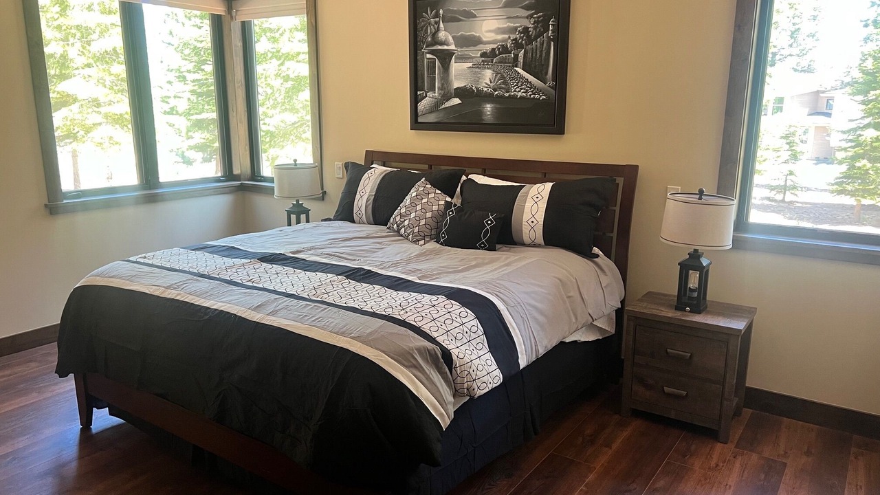 Photo of Bedroom in Ponderosa Palisades