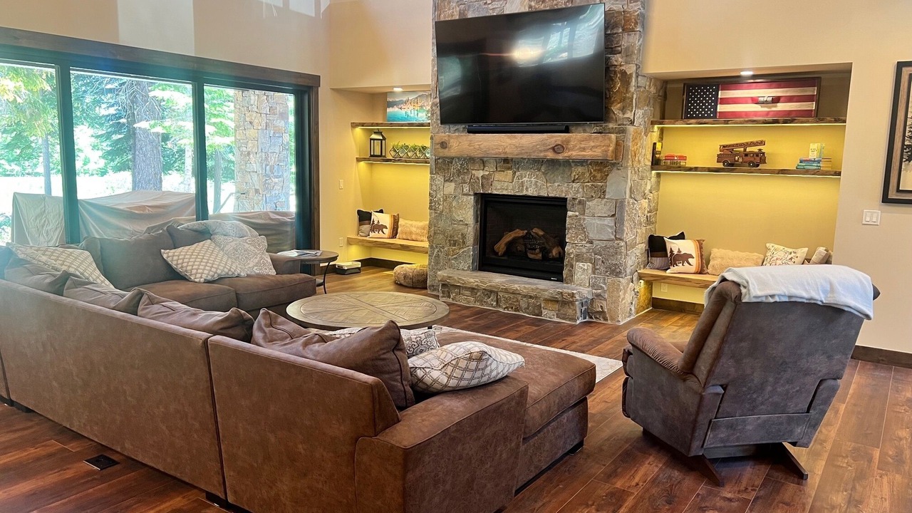 Photo of Livingroom in Ponderosa Palisades